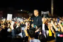 Haluk Levent Mardin’de Hayranlarına Unutulmaz Bir Gece Yaşattı