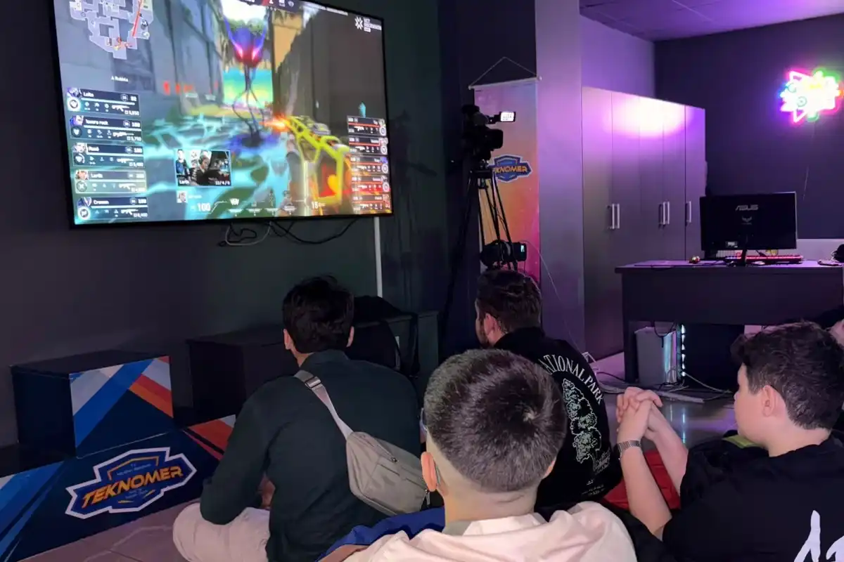 Keçiören’de Espor Finali Heyecanı Yaşandı 1 Keçiören’de Espor Finali Heyecanı Yaşandı