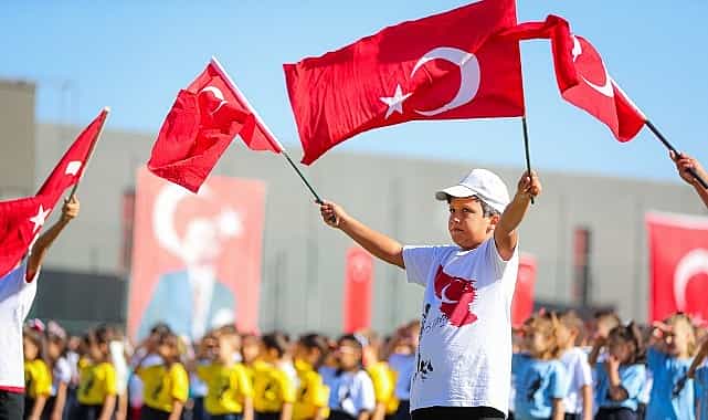 aliagalilar cumhuriyetin 102 yilini hep birlikte coskuyla kutlayacak