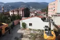 Osmangazi Belediyesi’nden Tarihi Alanları Korumak İçin Kaçak Yapı Yıkımı