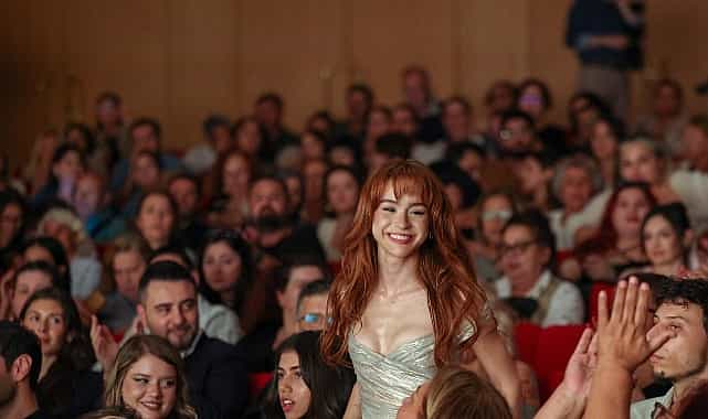 “Bağlantı Hatası” ile “Gündüz ve Gece” Galalarını Altın Portakal’da Yaptı 1 baglanti hatasi ile gunduz ve gece galalarini altin portakalda yapti