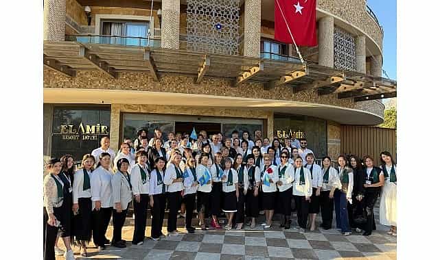 baskan topaloglu kazakistanli ogretmenlerle bir araya geldi