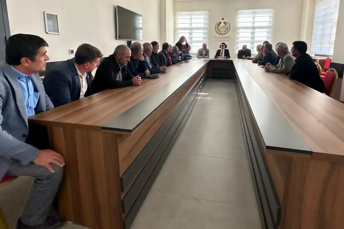 Pazaryeri Kaymakamı Muhtarlarla Bir Araya Geldi 1 Pazaryeri Kaymakamı Muhtarlarla Bir Araya Geldi