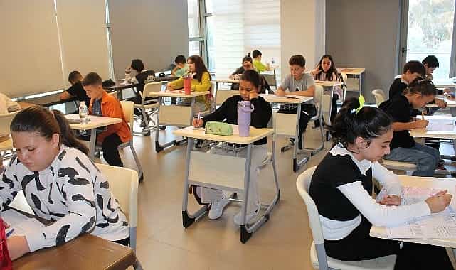 efes selcuk belediyesinden ogrencilere anlamli destek