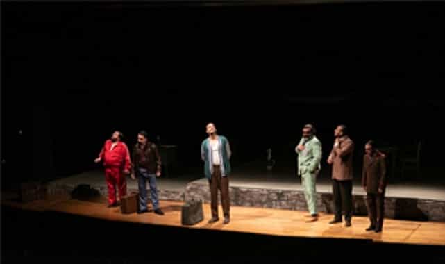 izmir sehir tiyatrolari sezonu yeni sahnesinde acti