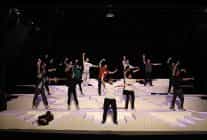 nilufer kent tiyatrosu iftiharla sunar lukus hayat