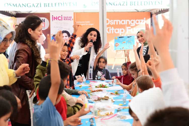 Bursalı Kitapseverler Osmangazi’de Bir Araya Geldi