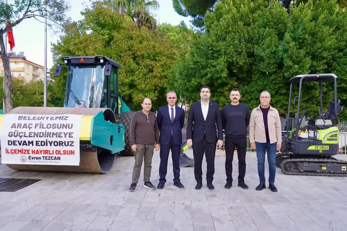 Muğla Ortaca’da Belediyeye Yeni İş Makineleri Katıldı