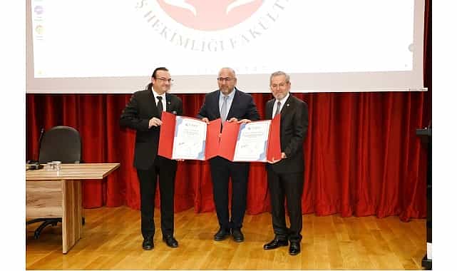 ankara universitesi dis hekimligi fakultesine tuska akreditasyon belgesi