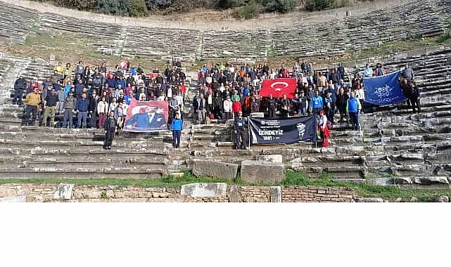 baskan cercioglu ataya saygi doga yuruyusu etkinligi duzenledi