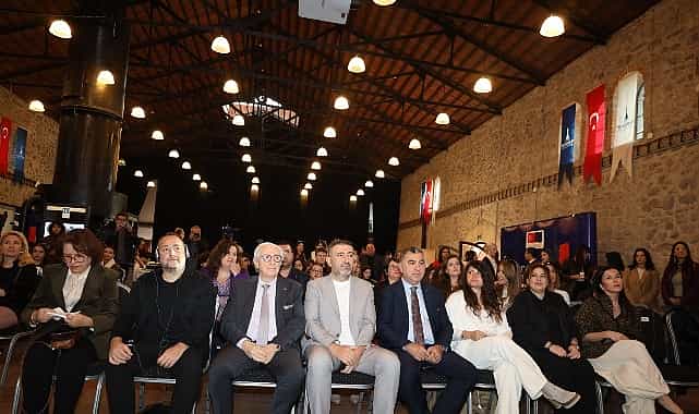 eib moda tasarim yarismasinda 20 yil coskusu