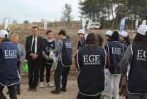 eu ailesi milli agaclandirma gununde yesil vatan icin fidan dikti