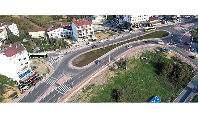 gebze dr zeki acar caddesine donel kavsak