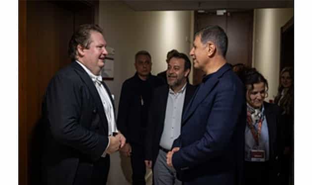 izmirde unutulmayacak bir klasik muzik gecesi