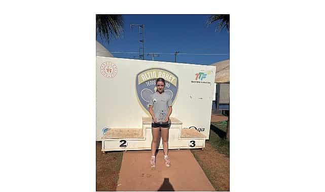 osmangazili raket sampiyonluk kursusune oturdu