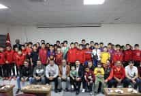 rasim ari baskandan minik futbolculara krampon hediyesi