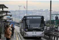 tum saatler onu gosterdi