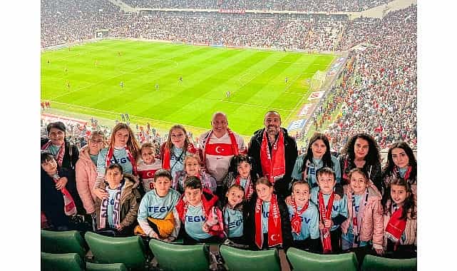 turkiye egitim gonulluleri vakfi tegv ve prometeon turkiye cocuklari milli mac heyecaninda bulusturdu