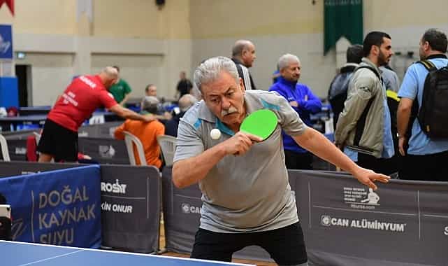 ulusal bursa veteran masa tenisi turnuvasi sona erdi