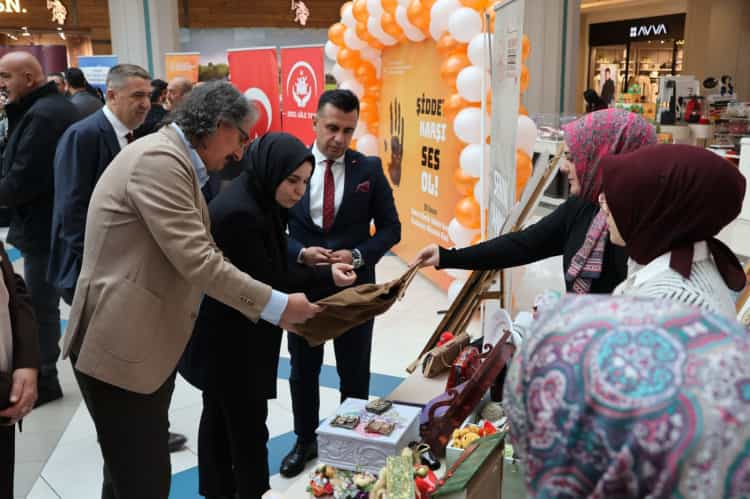 Erzurum’da kadınların ilham veren hikâyeleri sergilendi