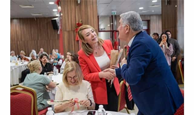 zubeyde hanim huzurevinde 24 kasim bulusmasi