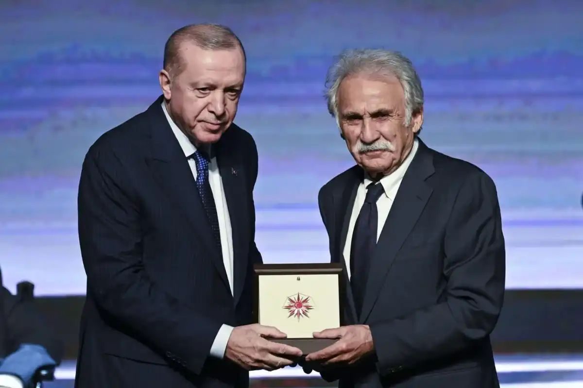 Malatyalı arkeolog Prof. Dr. Fahri Işık’a Cumhurbaşkanlığı’ndan büyük ödül