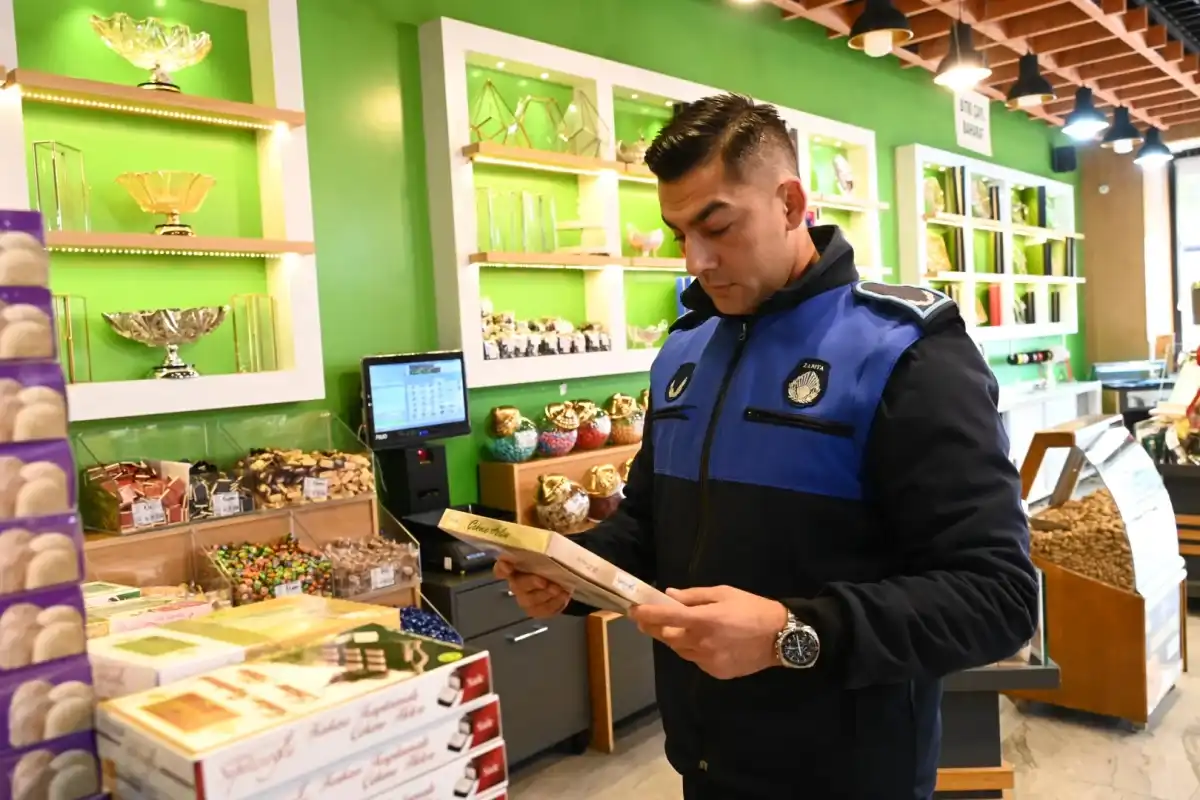 Bozüyük’te Yılbaşı Öncesi Kuruyemişçilere Denetim 1 Bozüyük’te Yılbaşı Öncesi Kuruyemişçilere Denetim