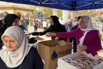 Başkan Hürriyet, Regaip Kandili’nde Vatandaşlara Helva Dağıttı