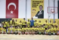 Mersin Büyükşehir’den Gençlere Ücretsiz Basketbol Kursu
