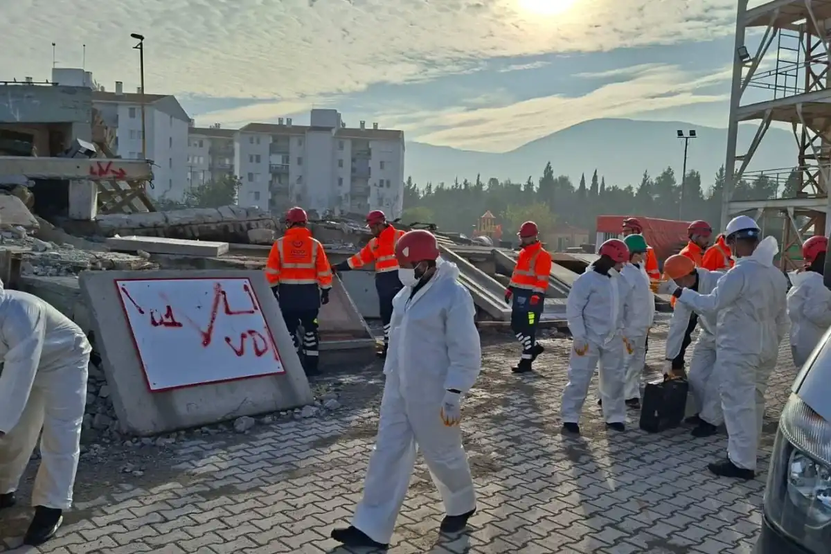 Karabağlar Belediyesi’nden Yeni Arama Kurtarma Ekibi