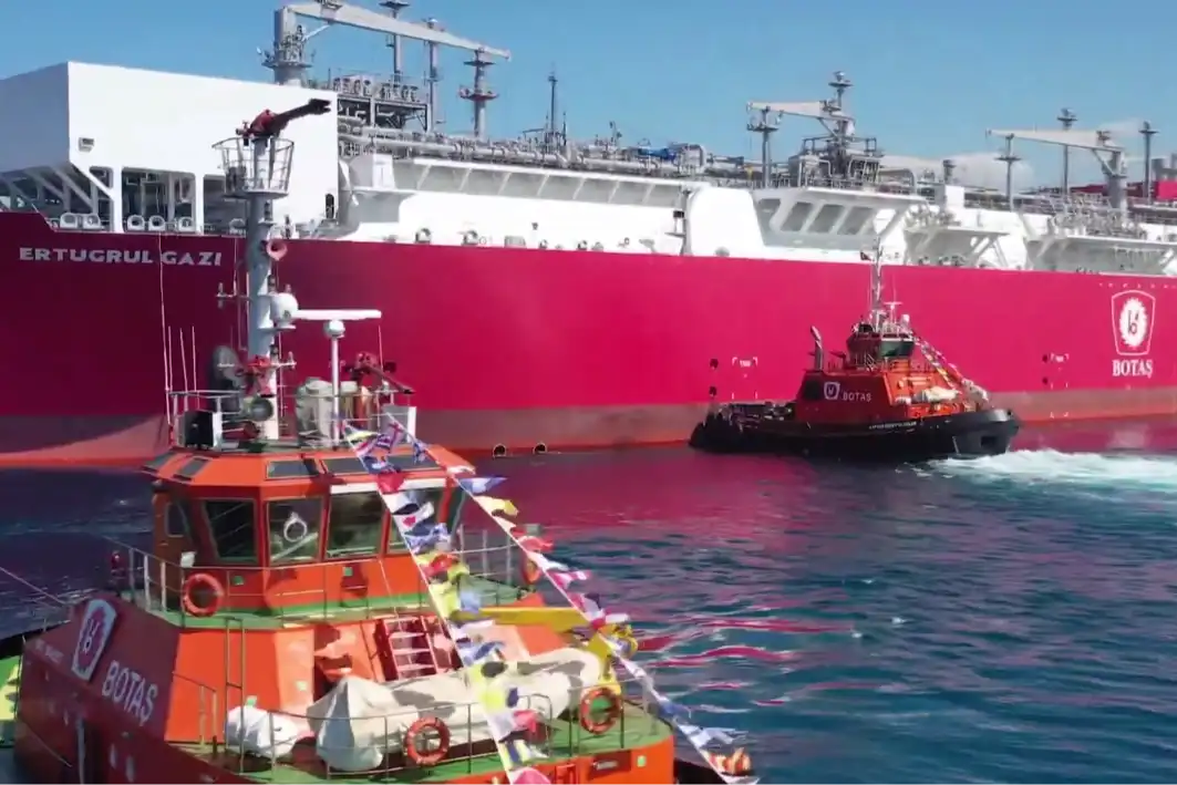 BOTAŞ’ın Milli FSRU Gemisi 100. Kez Görev Başarısı Elde Etti 1 BOTAŞ’ın Milli FSRU Gemisi 100. Kez Görev Başarısı Elde Etti
