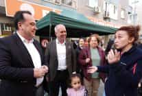 baskan dutlulu karakoy pazarinda esnafi dinledi