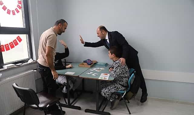 baskan yildiz 3 aralik engelliler gununu unutmadi