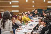 bornovada kadinlarin insan haklari icin guclu adim