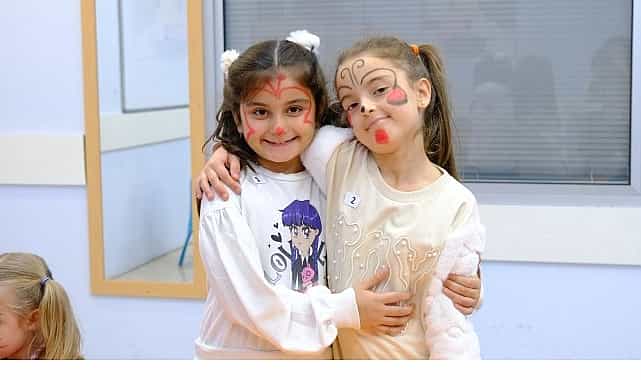 buyukakin kadinlar hayatin merkezinde yer aliyor