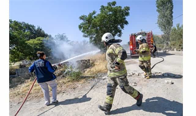 buyuksehirin koylere dagittigi tankerler ormanlari kurtariyor