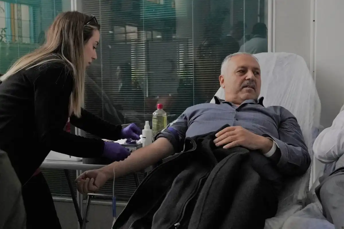 Ankara Keçiören’de Kızılay’a Kan Bağışı Desteği