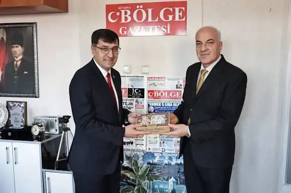 Kütahya Belediye Başkanı Kahveci’den Yerel Basına Ziyaret