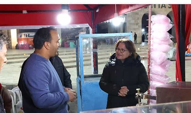 didim cumhuriyet kent meydaninda yilbasi coskusu her aksam devam ediyor