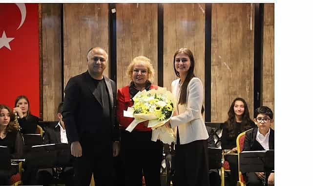 gelecegin muzisyenlerinden korkutelinde anlamli konser