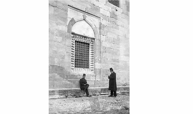 istanbul arastirmalari enstitusunun arka oda toplantilari devam ediyor