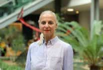 kadir has universitesinde bayrak degisimi