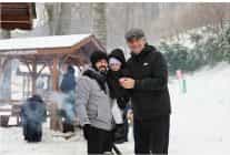 kartepe belediyesi mesire alani kisin da ziyaretcilerin gozdesi