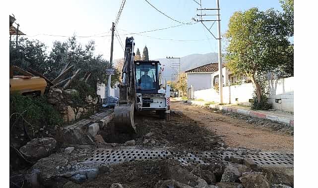 mendereste asfalt calismasi