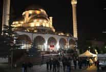 regaip kandilinde lokma ikram edildi