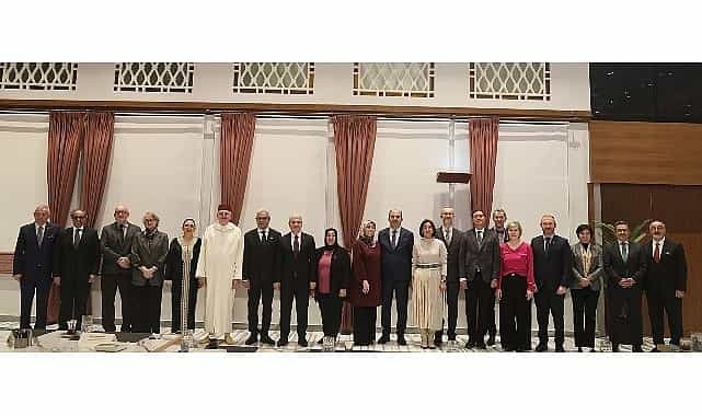 vali akin ile baskan altay yabanci ulkelerin buyukelcilerini ve eslerini agirladi