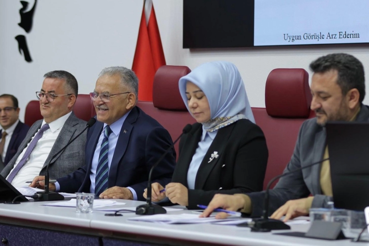 Büyükşehir Meclisi’nden Elitaş’a Anlamlı Vefa