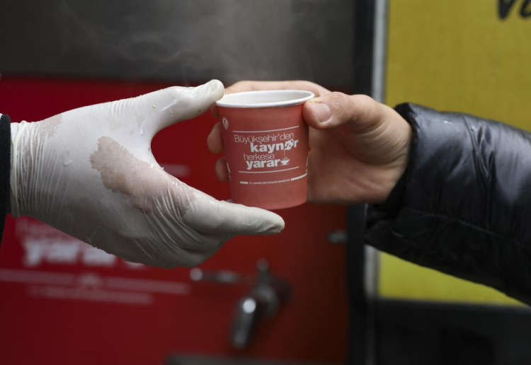 Büyükşehir’den Mersinlilere Sıcak Kaynar İkramı