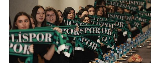 buyukakin ve ogrencilerin kocaelispor dolu aksami
