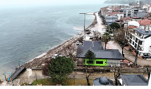 buyuksehirden ulasli sahiline dalga kirici set